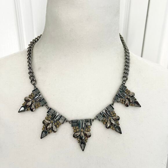 🍭6/$30 Silver jewel studded spike bib statement necklace- missing some stones - Picture 1 of 5